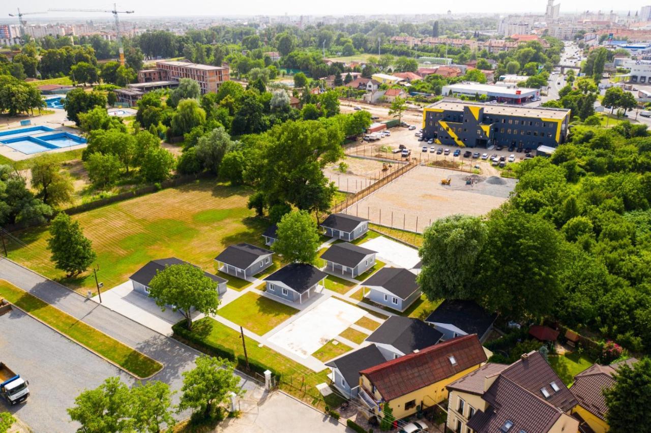 Aparthotel Poiana Cu Flori Satu Mare Exterior foto